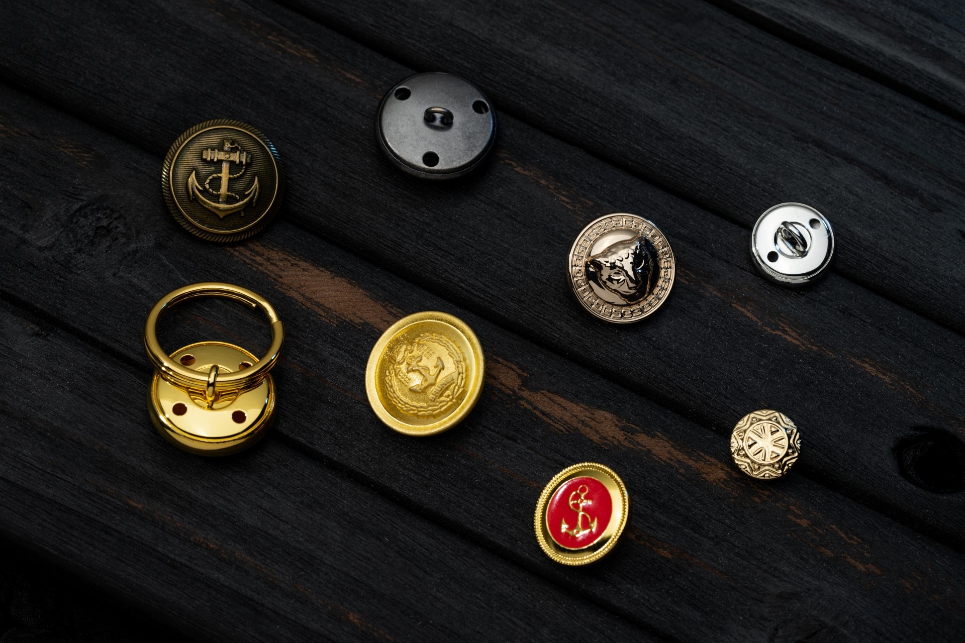 military army buttons