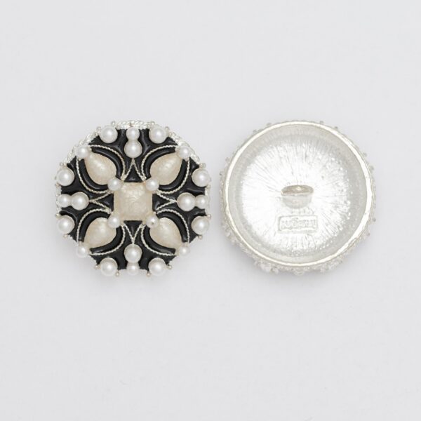 Classic Luxury Buttons - Image 3