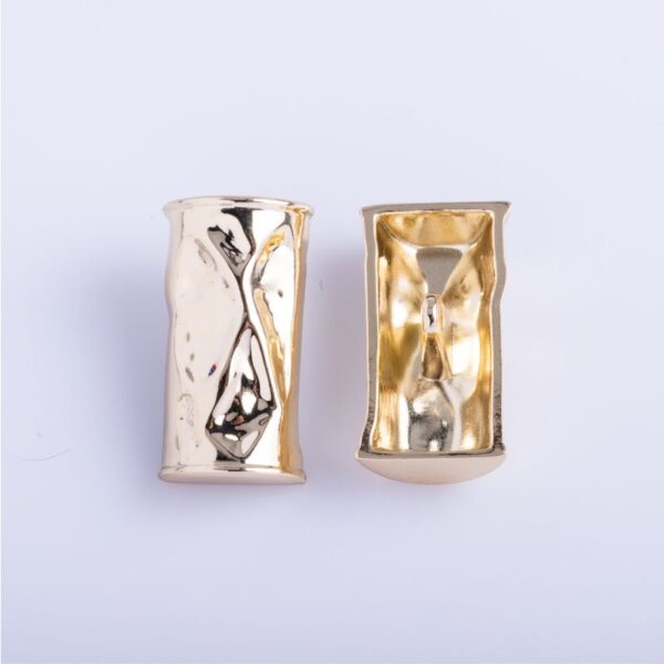 Irregular Shank Buttons - Image 5